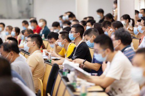 碰撞智造思維，直擊2022富士康SIP汽車電子技術交流大會 技術服務新范式